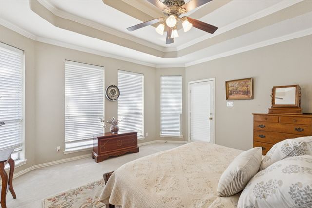 1625 Oak Creek Drive, Hurst, TX 76054