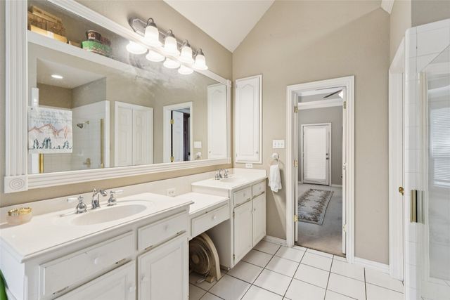 1625 Oak Creek Drive, Hurst, TX 76054