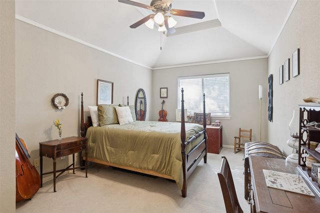 1625 Oak Creek Drive, Hurst, TX 76054