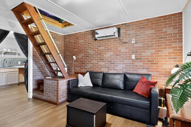 15711 La Hacienda DR, Austin, TX 78734