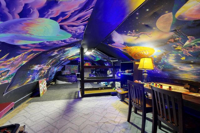 15711 La Hacienda DR, Austin, TX 78734