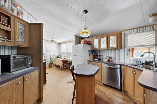 15711 La Hacienda DR, Austin, TX 78734