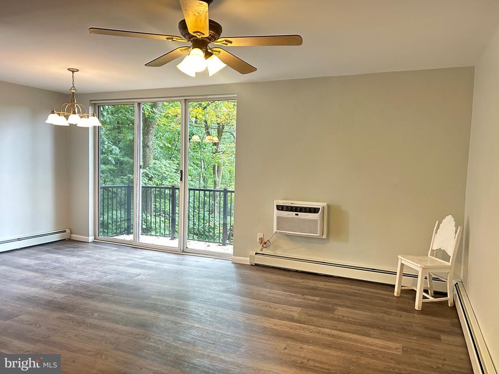100 E. GLENOLDEN AVE. #F4, GLENOLDEN, PA 19036 — photo 2