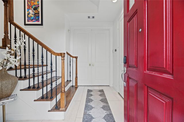 8928 Lakeshore Bend Drive, Houston, TX 77080