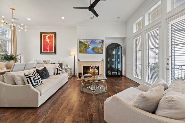 8928 Lakeshore Bend Drive, Houston, TX 77080