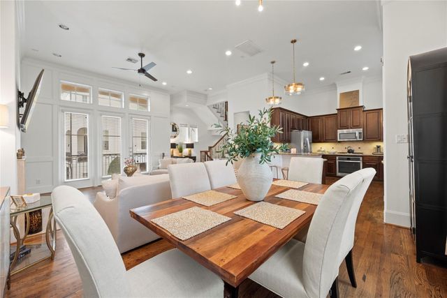 8928 Lakeshore Bend Drive, Houston, TX 77080