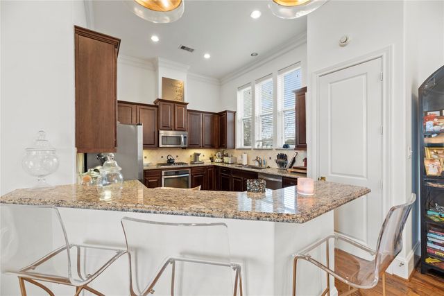 8928 Lakeshore Bend Drive, Houston, TX 77080