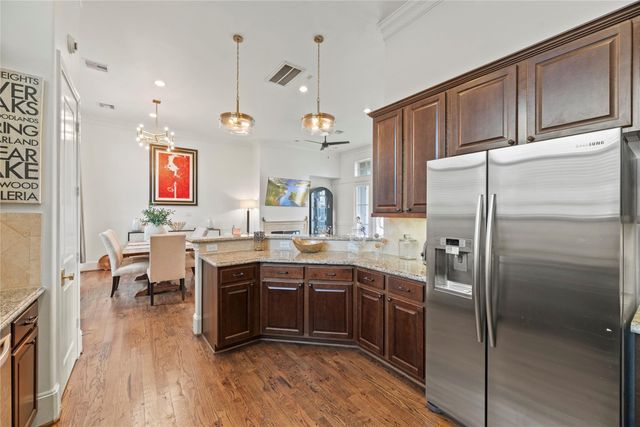 8928 Lakeshore Bend Drive, Houston, TX 77080