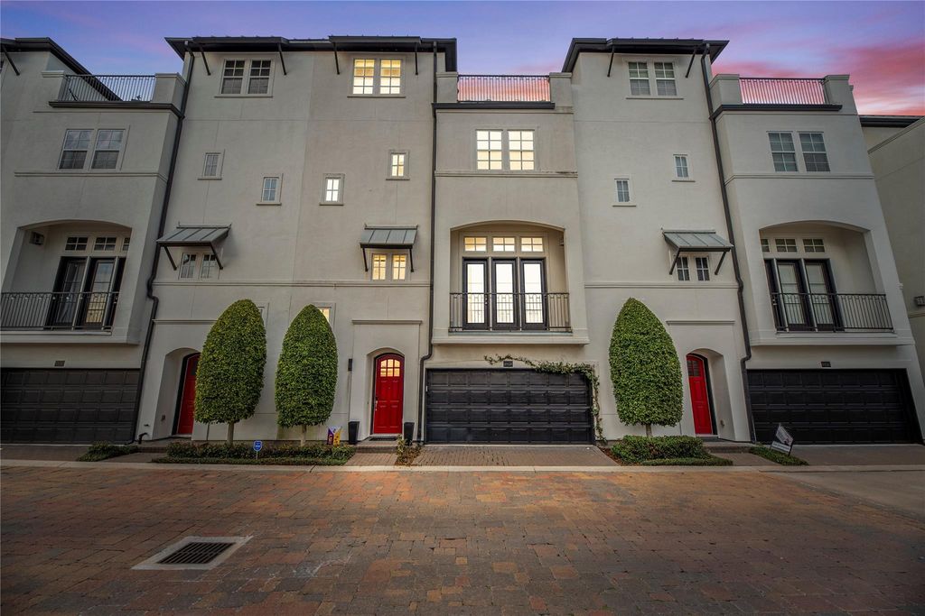 8928 Lakeshore Bend Drive, Houston, TX 77080