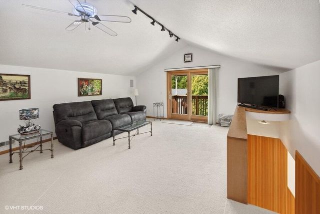 15320 Three Oaks Road, Chikaming Twp, MI 49128