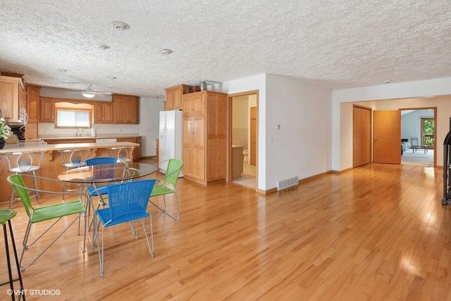 15320 Three Oaks Road, Chikaming Twp, MI 49128