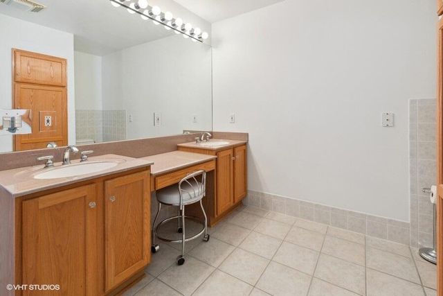 15320 Three Oaks Road, Chikaming Twp, MI 49128