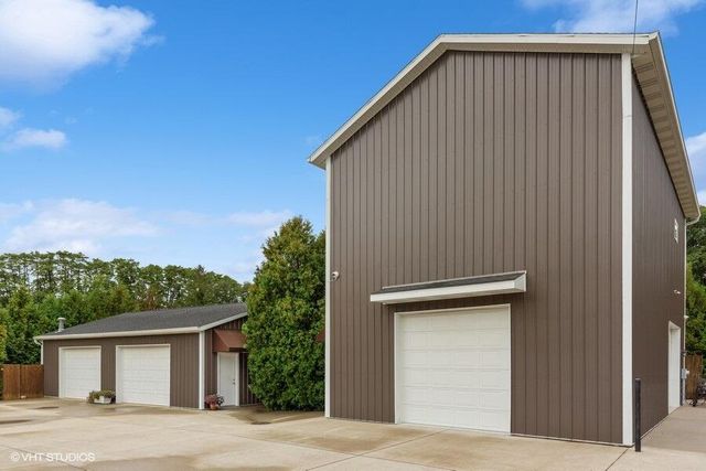 15320 Three Oaks Road, Chikaming Twp, MI 49128
