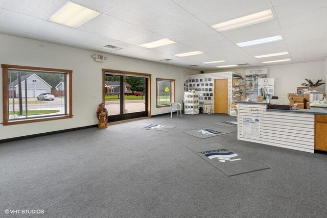 15320 Three Oaks Road, Chikaming Twp, MI 49128