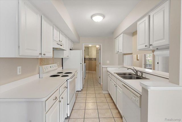 55093 Westchester Drive 45, Shelby Charter Township, MI 48316