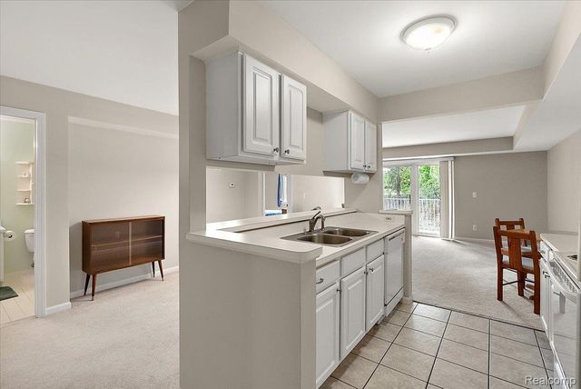 55093 Westchester Drive 45, Shelby Charter Township, MI 48316