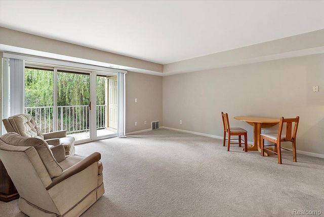 55093 Westchester Drive 45, Shelby Charter Township, MI 48316