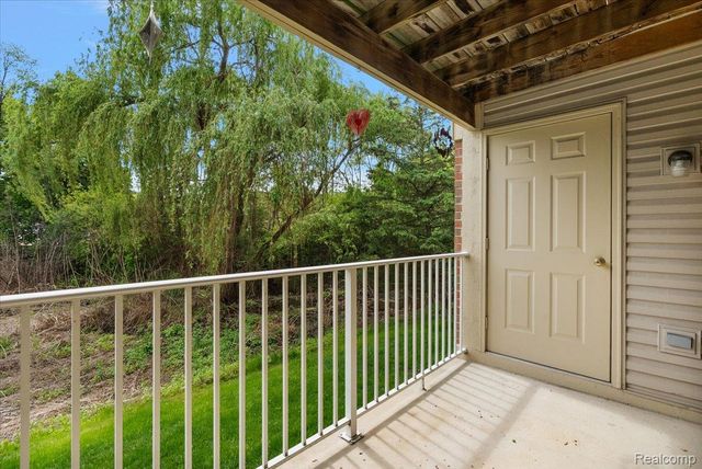55093 Westchester Drive 45, Shelby Charter Township, MI 48316