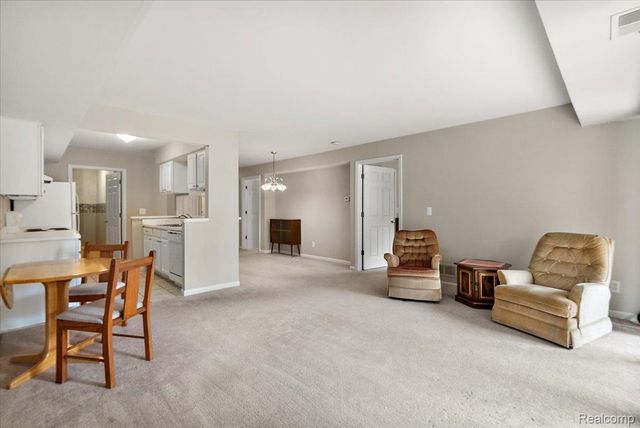 55093 Westchester Drive 45, Shelby Charter Township, MI 48316