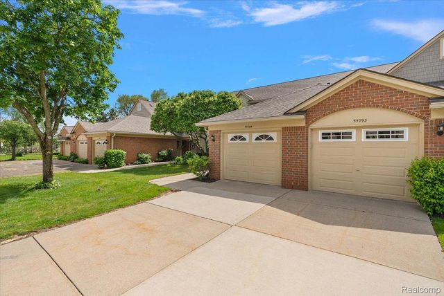 55093 Westchester Drive 45, Shelby Charter Township, MI 48316