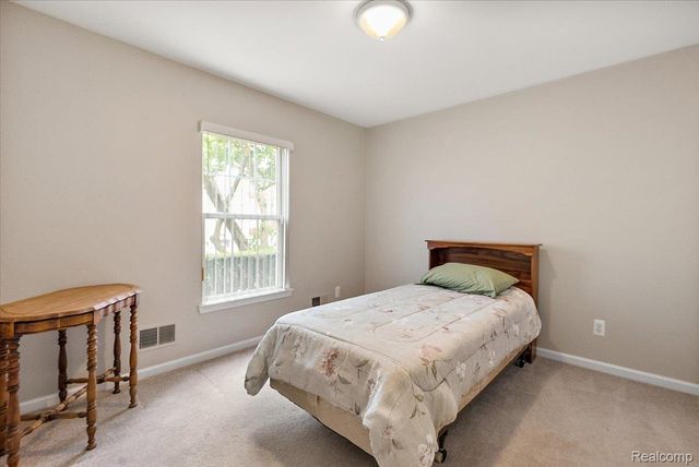 55093 Westchester Drive 45, Shelby Charter Township, MI 48316