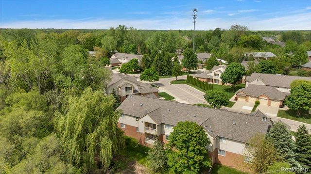 55093 Westchester Drive 45, Shelby Charter Township, MI 48316