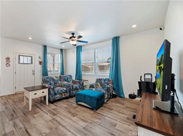 1445 W Florida 75, Hemet, CA 92543