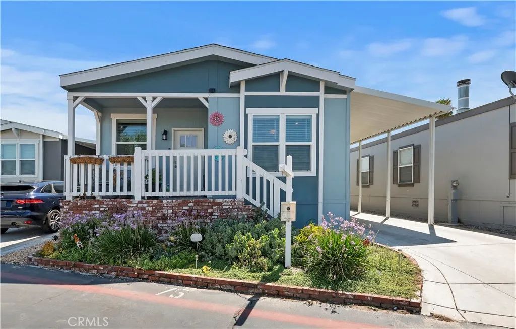 1445 W Florida 75, Hemet, CA 92543