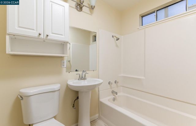 2824 Stamm Dr, Antioch, CA 94509