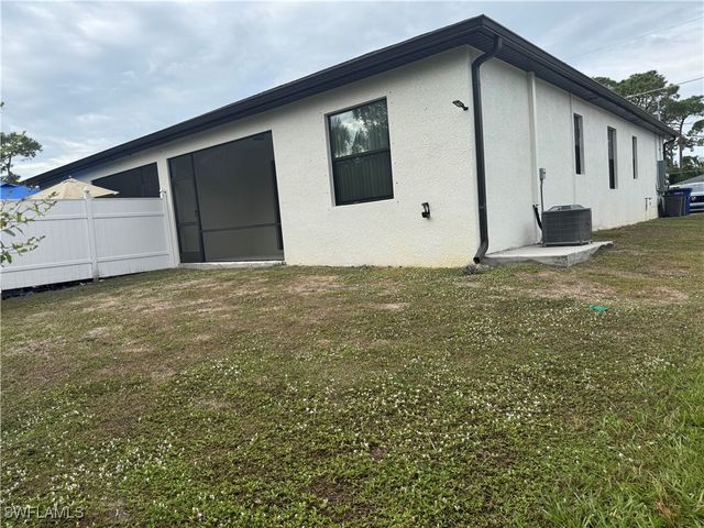 19029 Tangerine RD 33, Fort Myers, FL 33967
