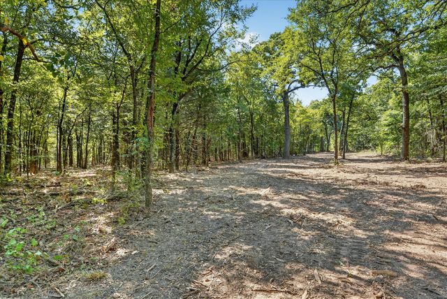 1585 Jrc Road, Gainesville, TX 76240