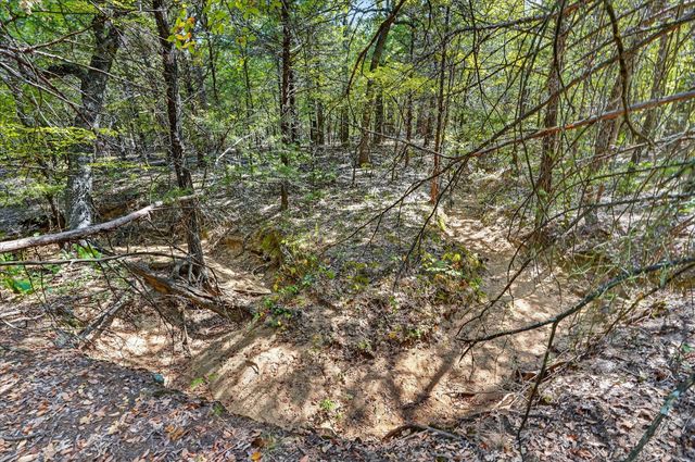 1585 Jrc Road, Gainesville, TX 76240