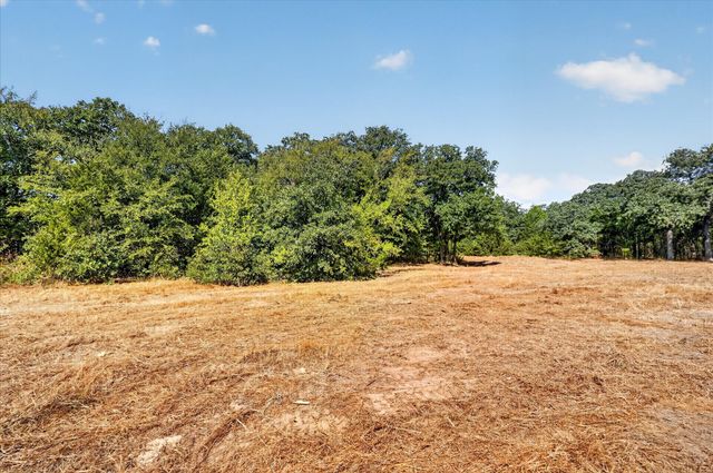 1585 Jrc Road, Gainesville, TX 76240