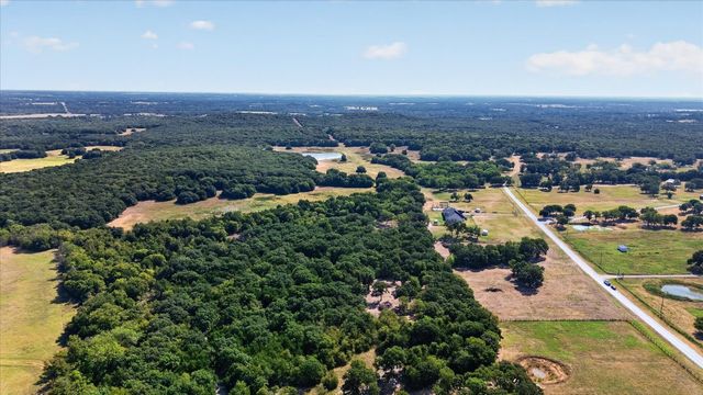 1585 Jrc Road, Gainesville, TX 76240