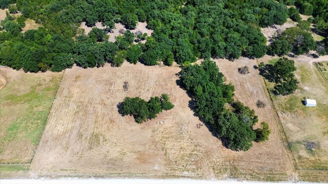 1585 Jrc Road, Gainesville, TX 76240