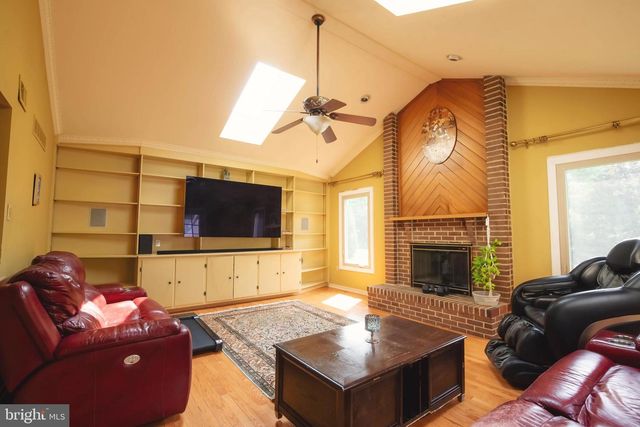 630 WHITE ASH, Langhorne, PA 19047