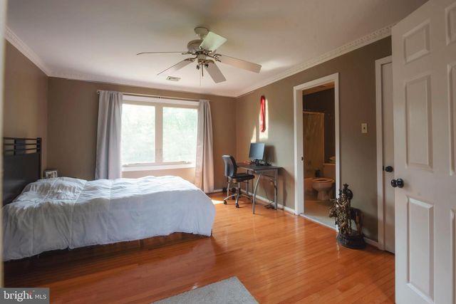 630 WHITE ASH, Langhorne, PA 19047
