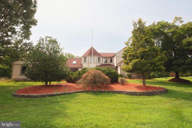630 WHITE ASH, Langhorne, PA 19047