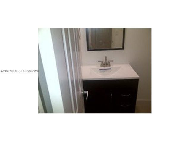 2750 NE 183rd Street 707, Aventura, FL 33160