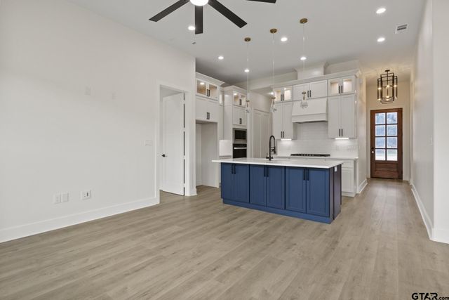 1010 Stone Wall, Mt Pleasant, TX 75456