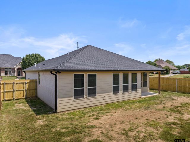 1010 Stone Wall, Mt Pleasant, TX 75456