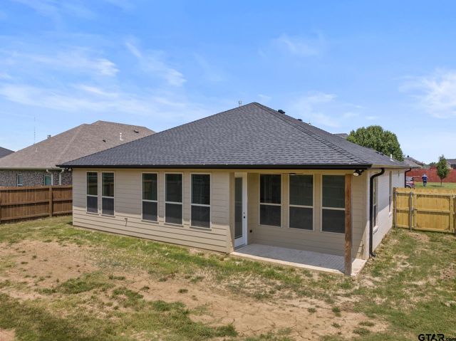 1010 Stone Wall, Mt Pleasant, TX 75456