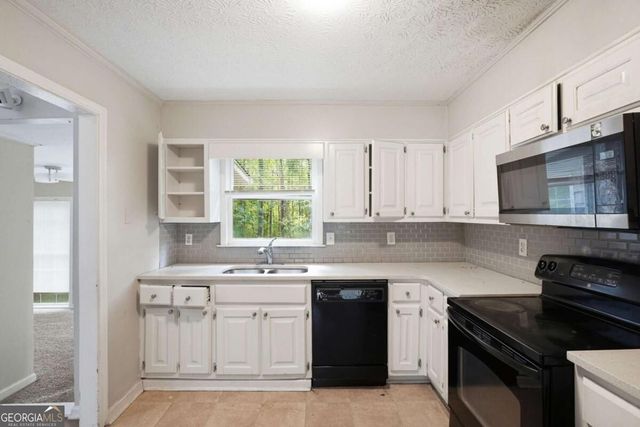 732 Harness Court, Lithonia, GA 30058