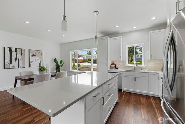 4982 Highland Drive, Blaine, WA 98230