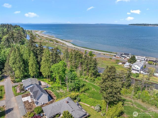 4982 Highland Drive, Blaine, WA 98230