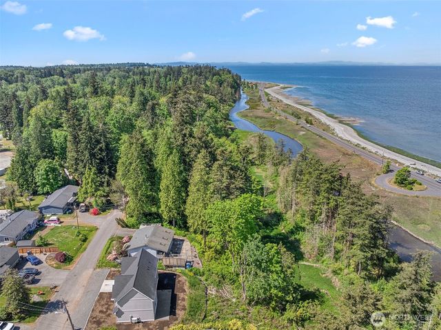 4982 Highland Drive, Blaine, WA 98230