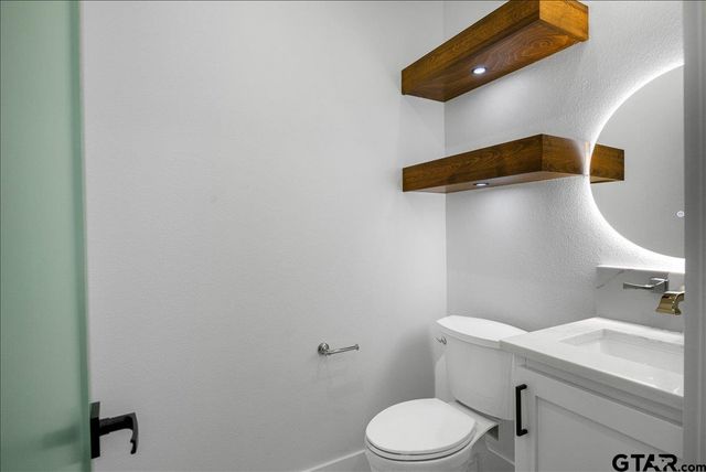 142 County Road 4119, Jacksonville, TX 75766