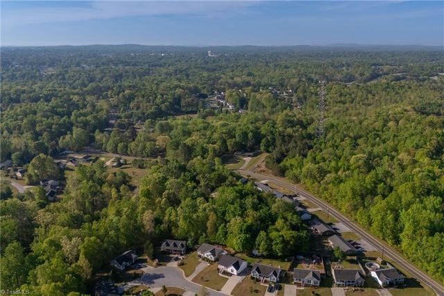 138 Cartridge Court, Thomasville, NC 27360