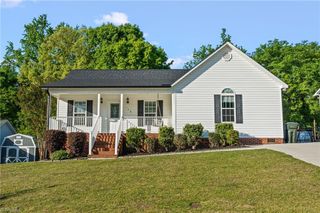 138 Cartridge Court, Thomasville, NC 27360