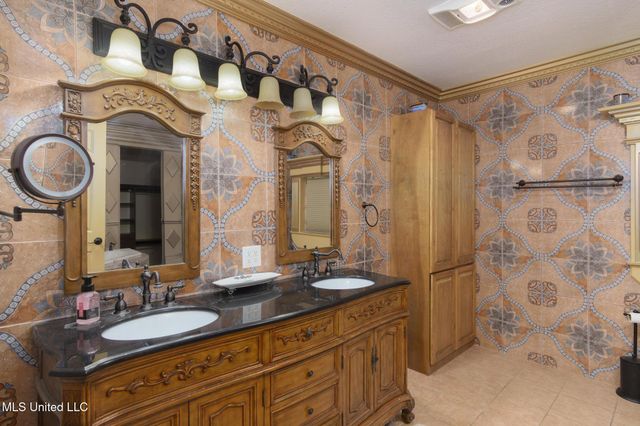 5562 N Williamsburg Road, Bassfield, MS 39421
